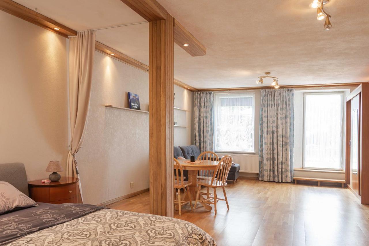 Cozy One Room Apartment With Yard 耶德库安特 外观 照片